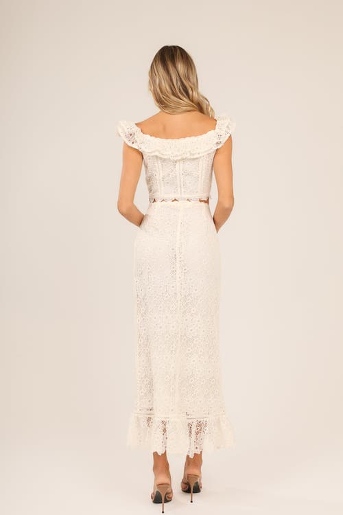 Btb Los Angeles Lana Lace Top In Cream