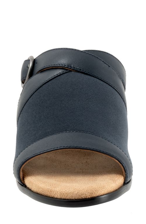 Trotters Mitzie Slide Sandal In Navy Blue