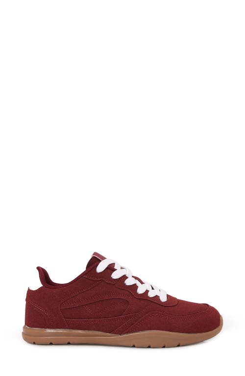 Berness Low Top Sneaker In Burgundy