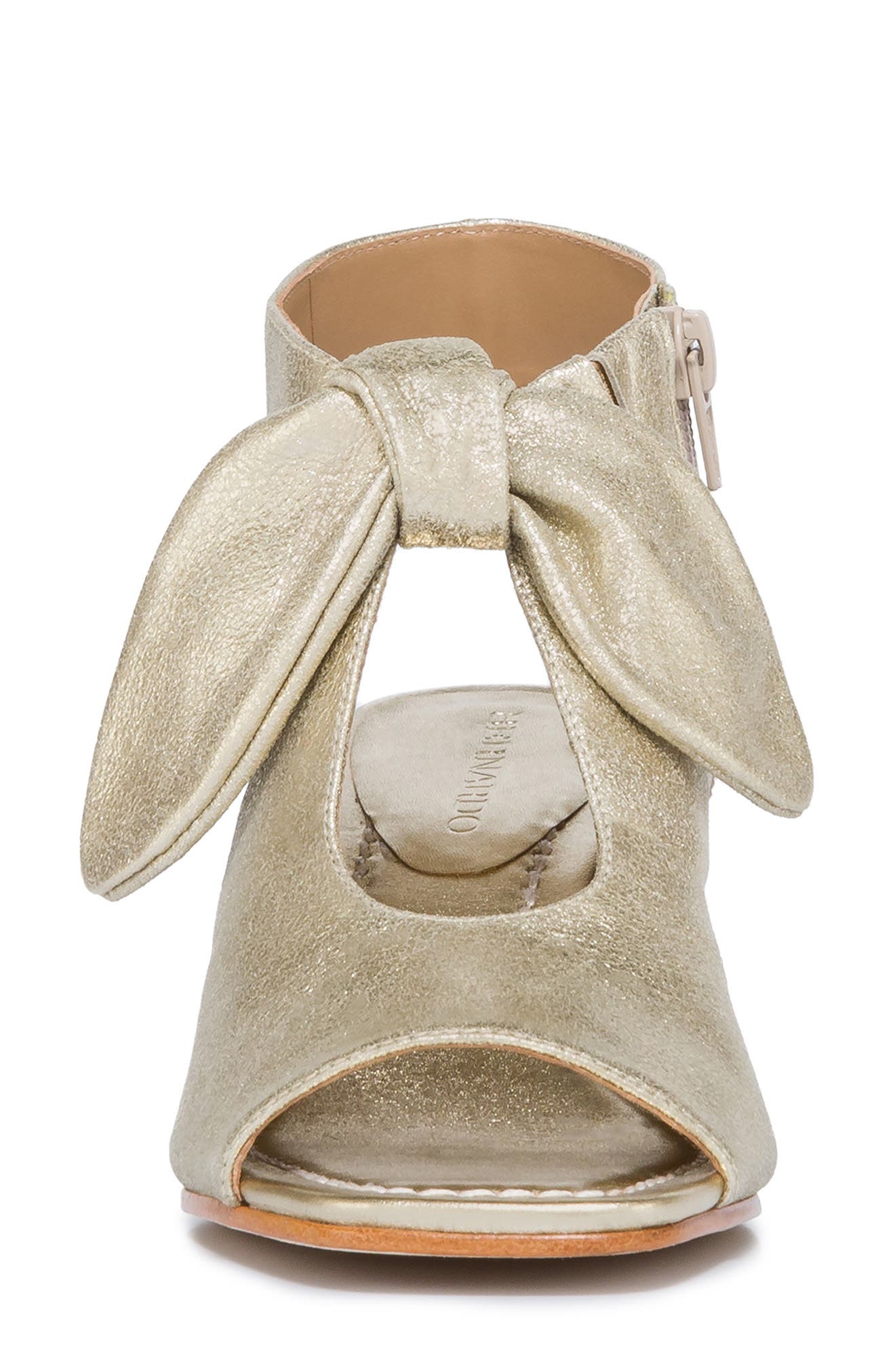 Bernardo Lizzie Sandal, Alternate, color, CHAMPAGNE