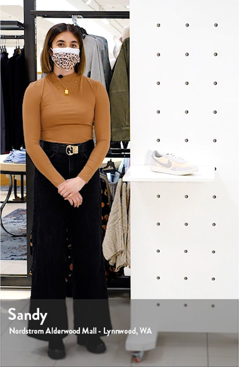 Sneaker, sales video thumbnail