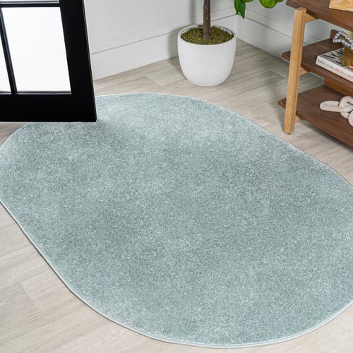 Jonathan Y Haze Solid Low-pile Oval Area Rug In Sapphire/lagoon