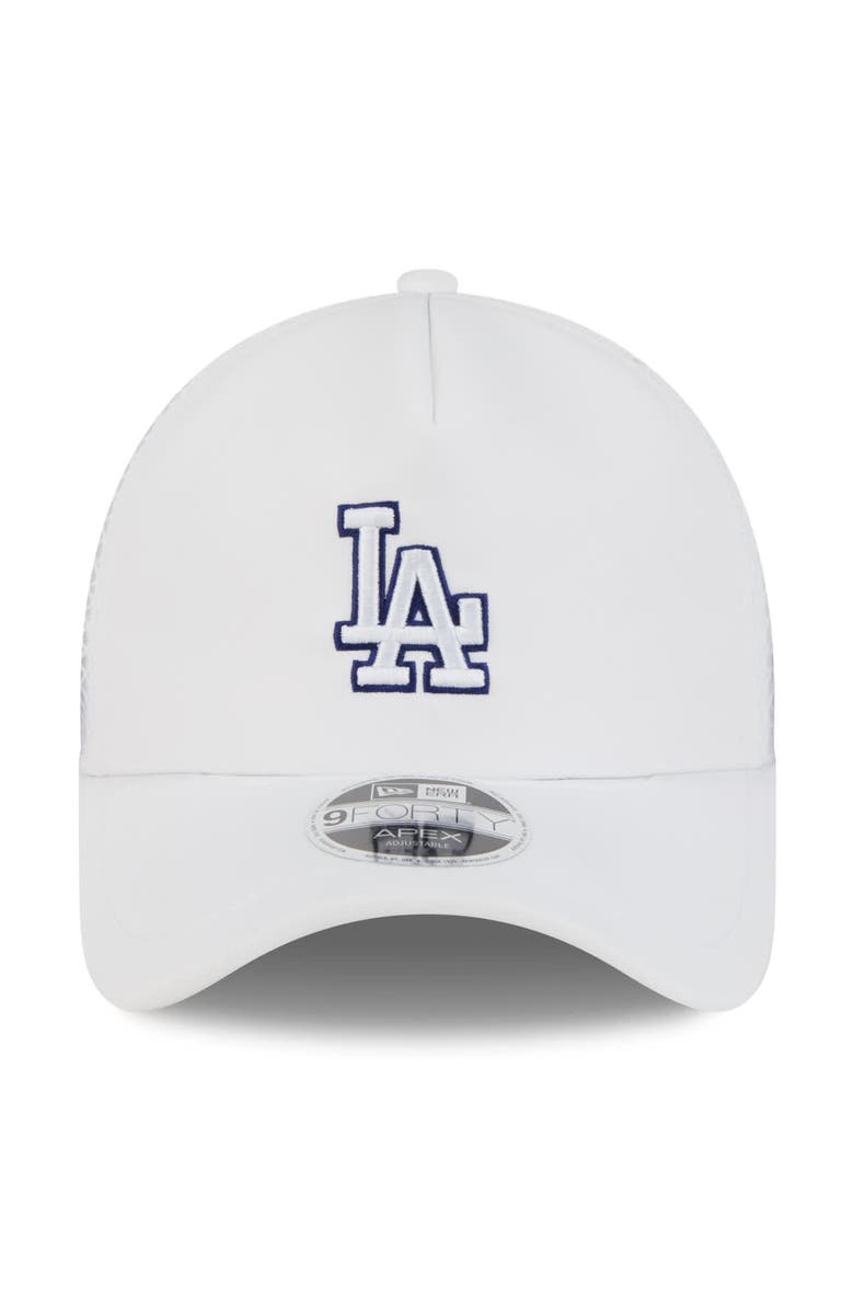 New Era Men's New Era White Los Angeles Dodgers 2026 Batting Practice Apex 9FORTY Adjustable Trucker Hat, Alternate, color, White