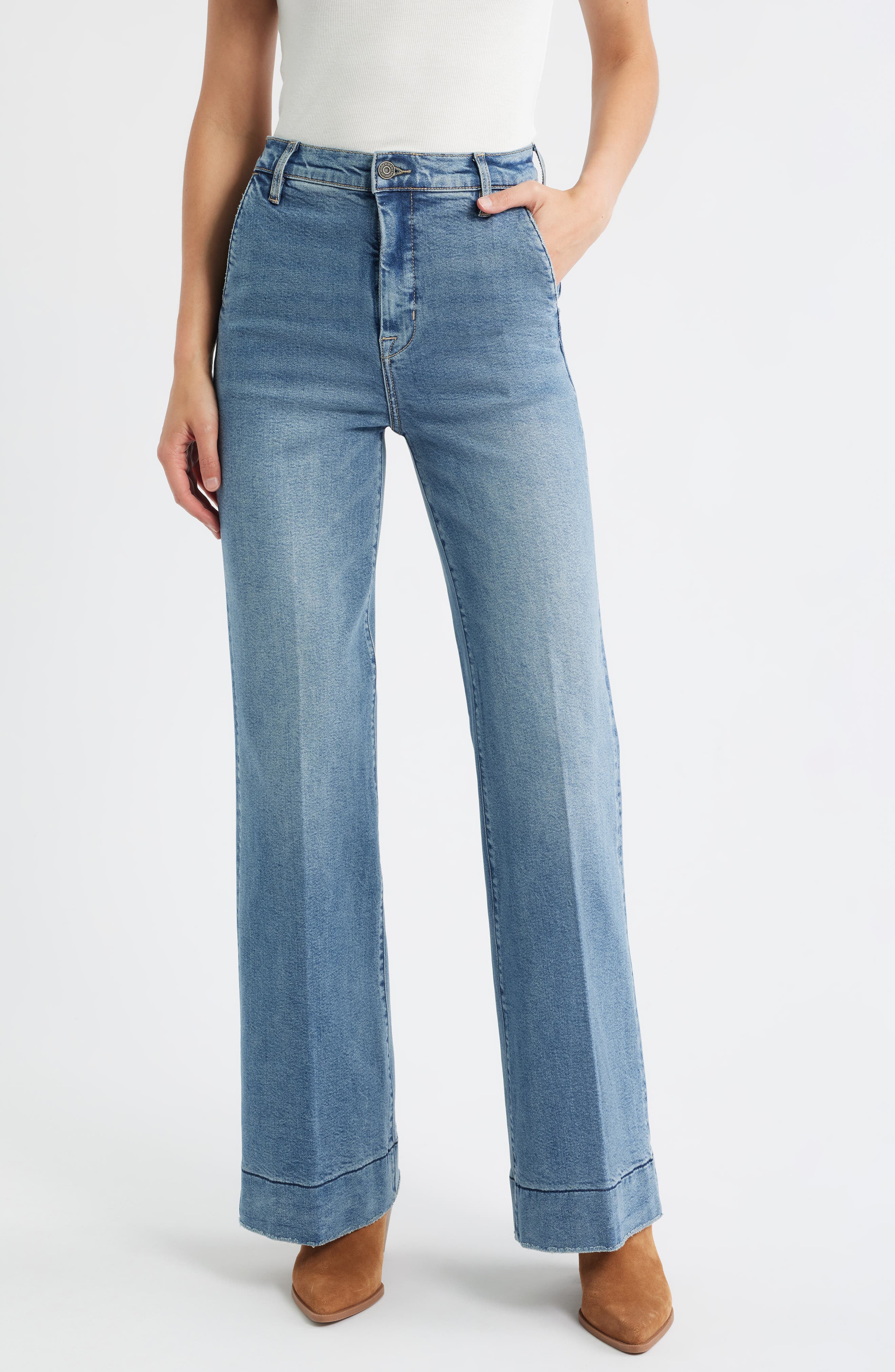HIDDEN JEANS High Waist Comfort Flare Jeans in Med.wash 