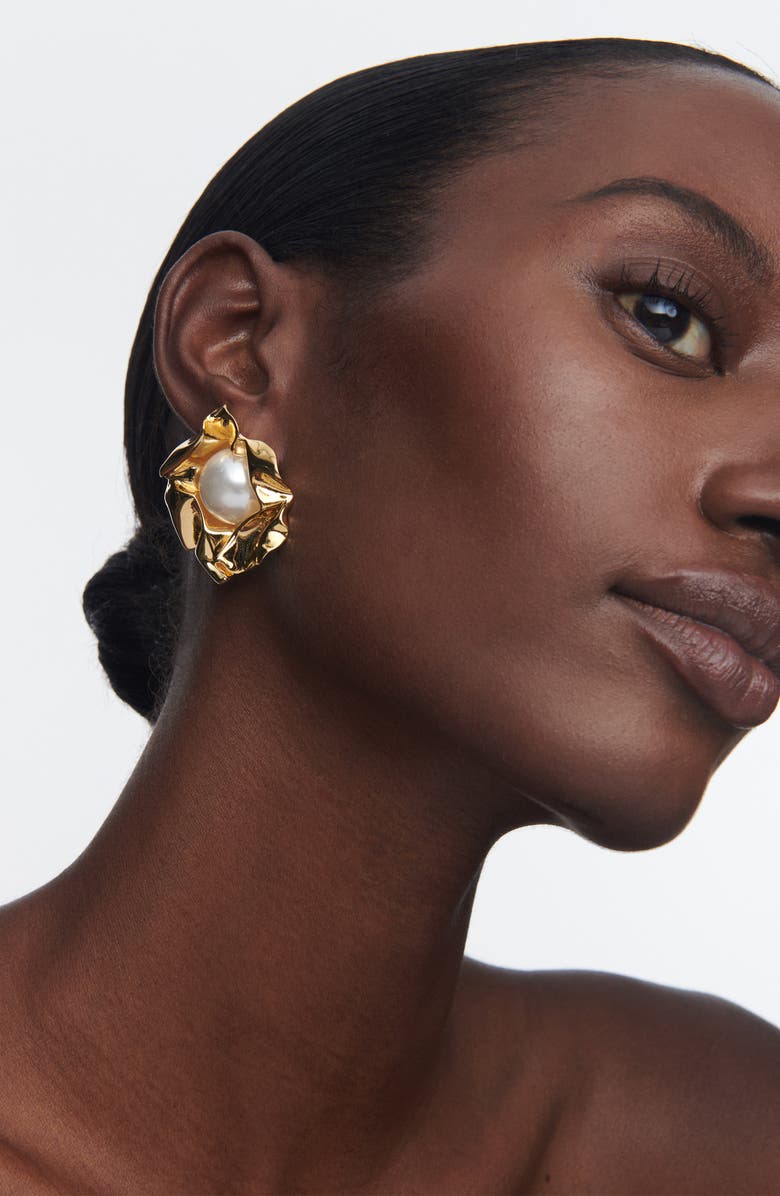 Sterling King Titania Faux Pearl Stud Earrings, Alternate, color, 