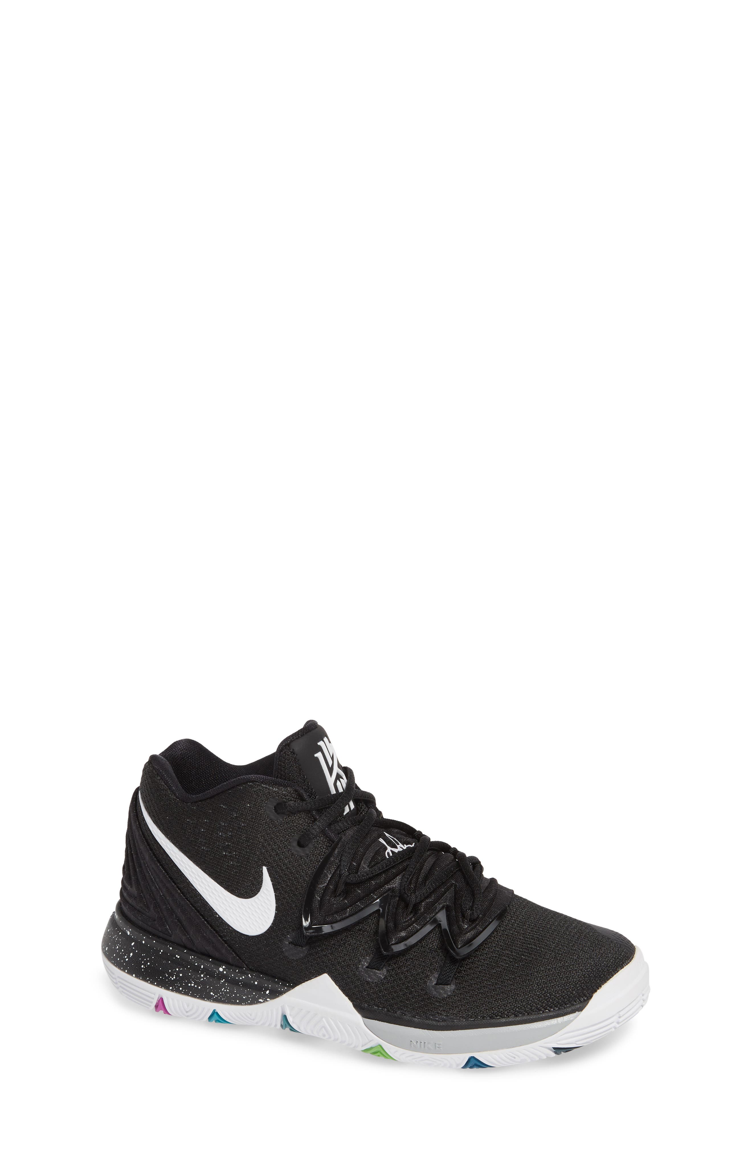Nike Kyrie 5 Basketball Shoe, Main, color, 