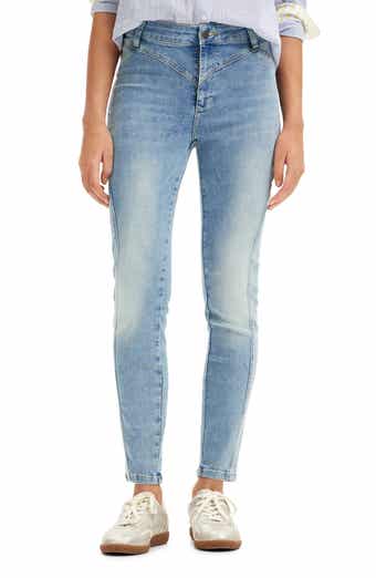 Push-Up Skinny Jeans