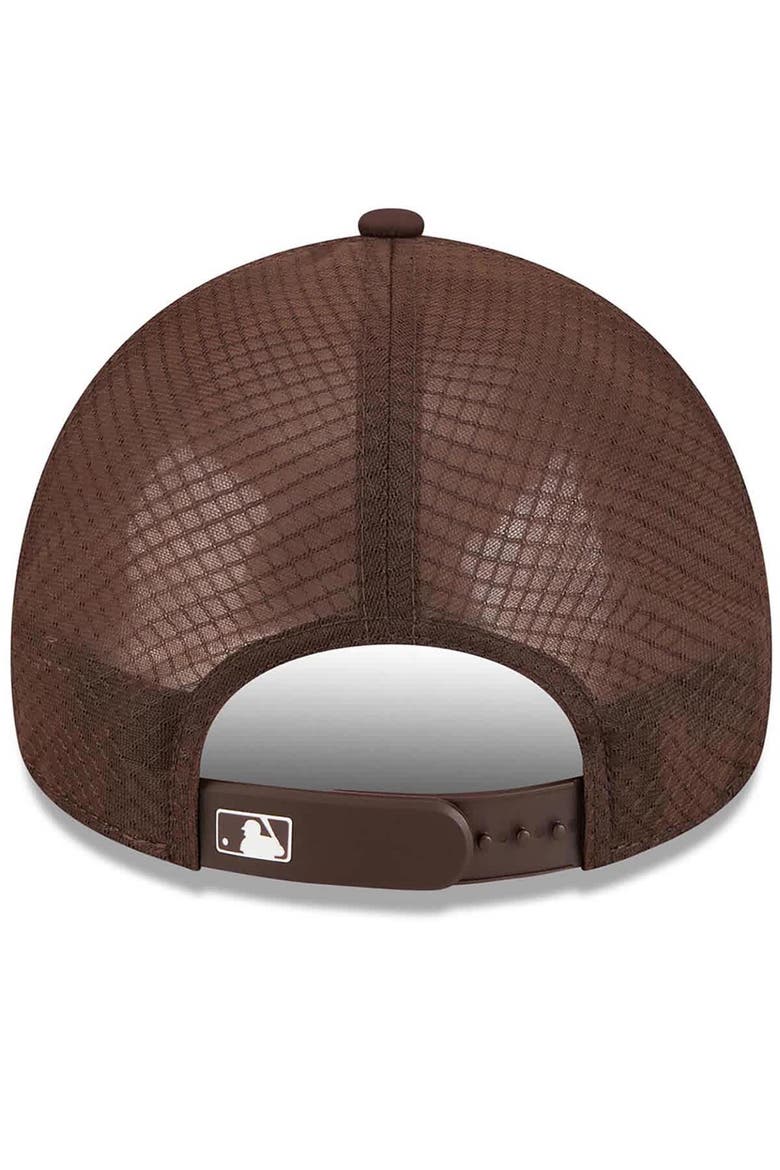 Men's New Era Brown San Diego Padres 2026 Batting Practice Alternate Apex 9FORTY Adjustable Hat, Alternate, color, Brown