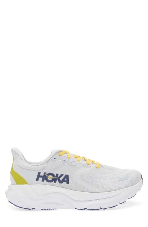 Hoka Arahi 8 Running Shoe In Gray