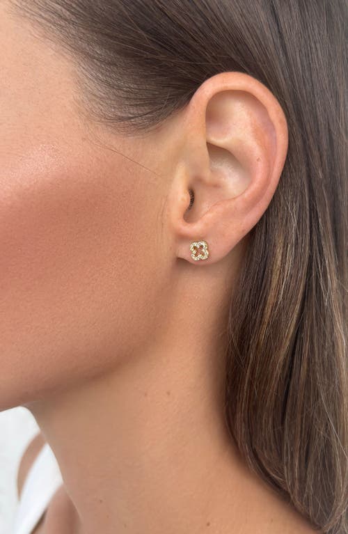 Adornia Clover Stud Earrings In Gold