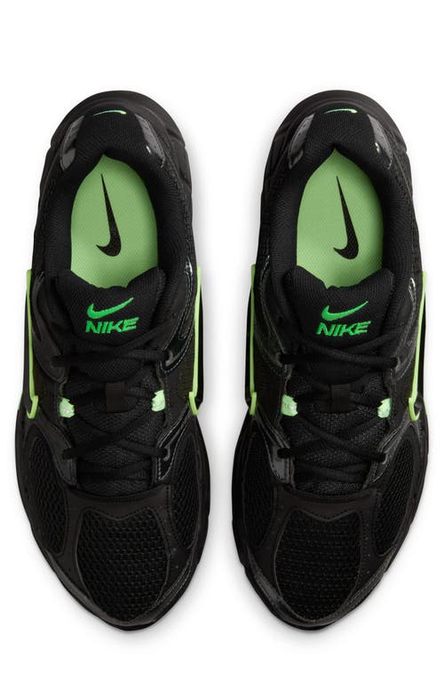 Nike V5 Rnr Sneaker In Multi