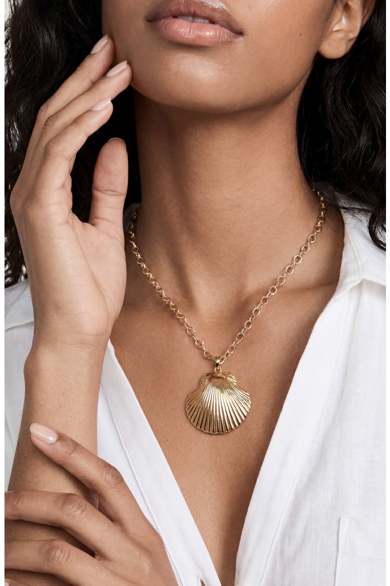 Scallop Shell Pendant Necklace, Alternate, color, GOLD
