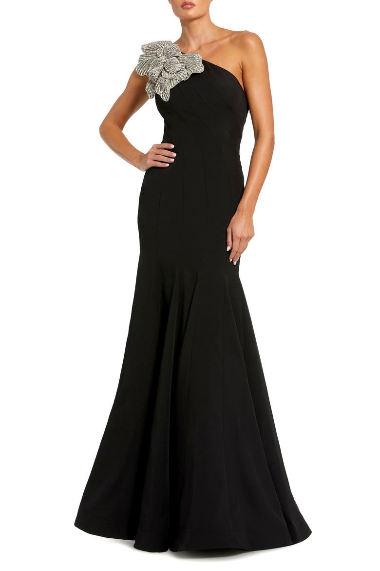 Women's Crepe One Shoulder Gown With Flower Detail, Main, color, BLACK
