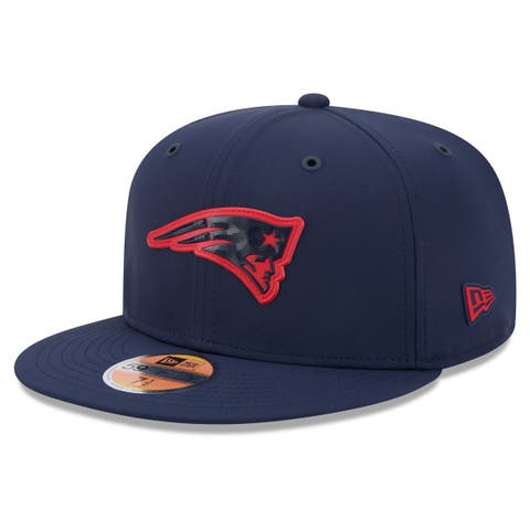 Men's New Era Navy New England Patriots 2026 Sideline 59FIFTY Fitted Hat