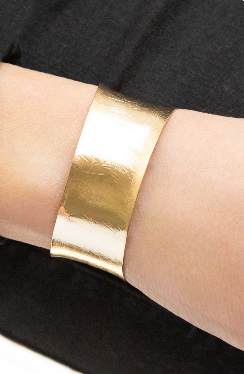 MARLYN SCHIFF Curved Brushed Cuff, Alternate, color, Gold