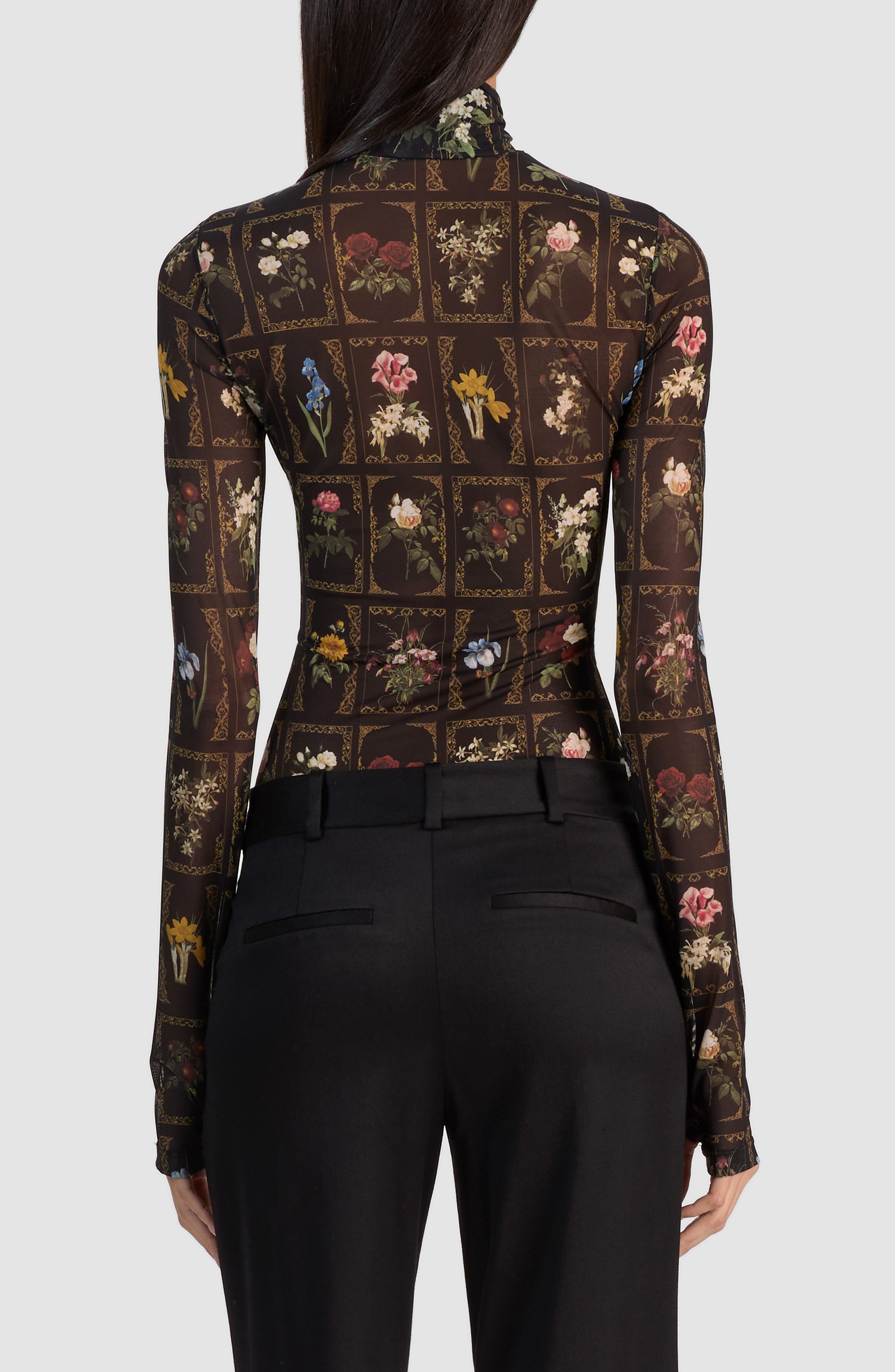ALICE + OLIVIA Delaina Printed Turtleneck Top (Women) | Nordstrom
