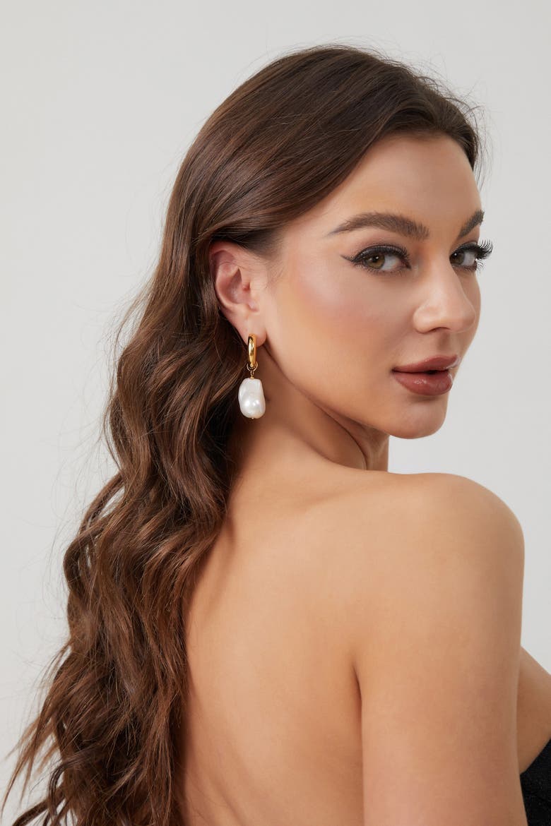 Unique Asymmetrical Rope Chain Baroque Pearl Drop Earrings, Alternate, color, Gold