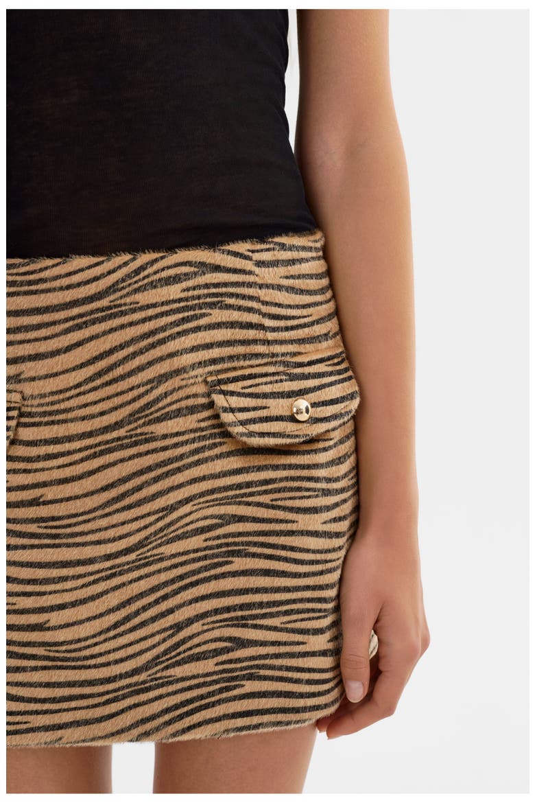 Olexa | Faux Hair Tiger Print Mini Skirt, Alternate, color, Ivory Tiger