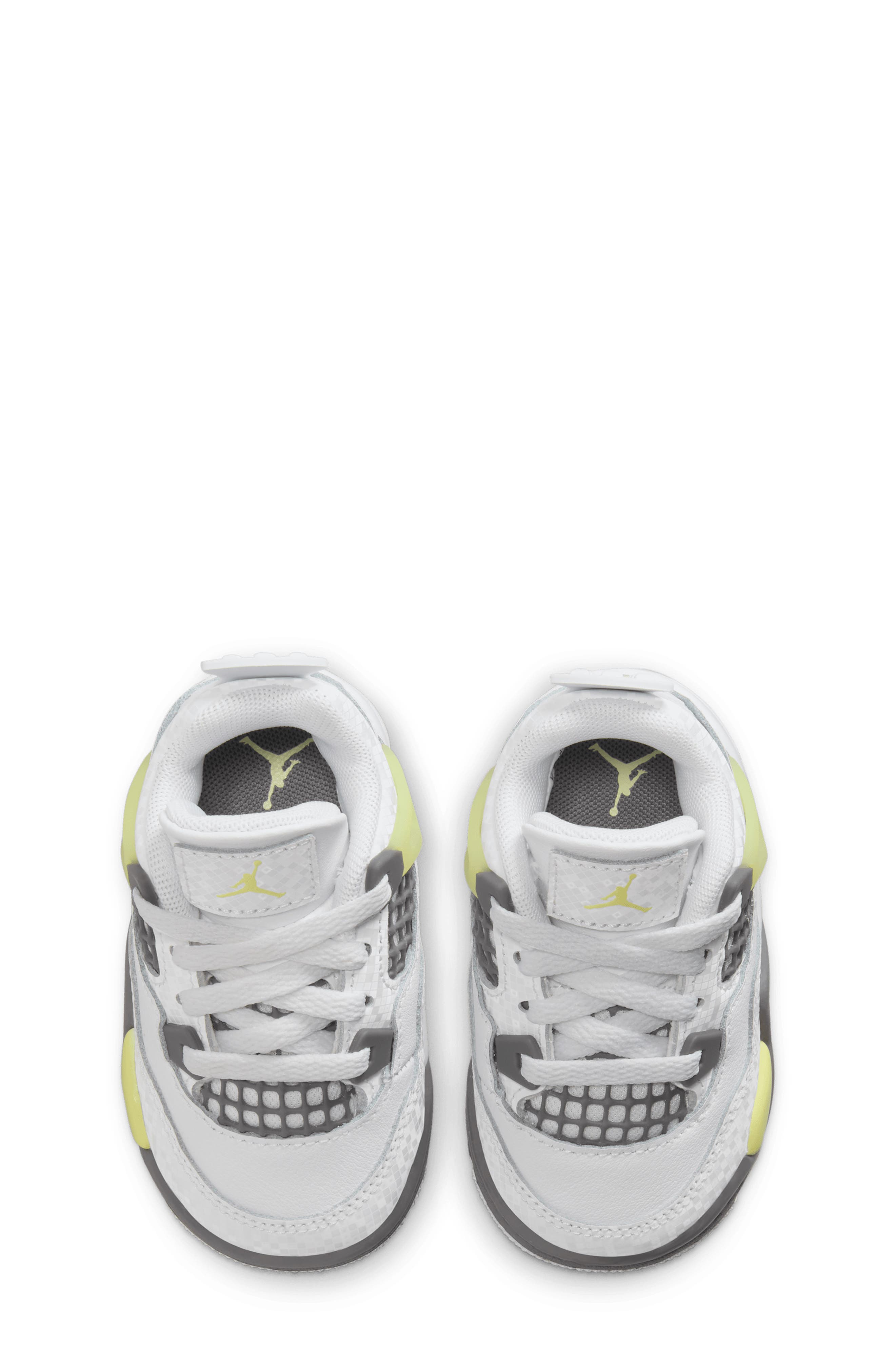 Nike Kids' Jordan 4 Retro Basketball Sneaker, Alternate, color, 