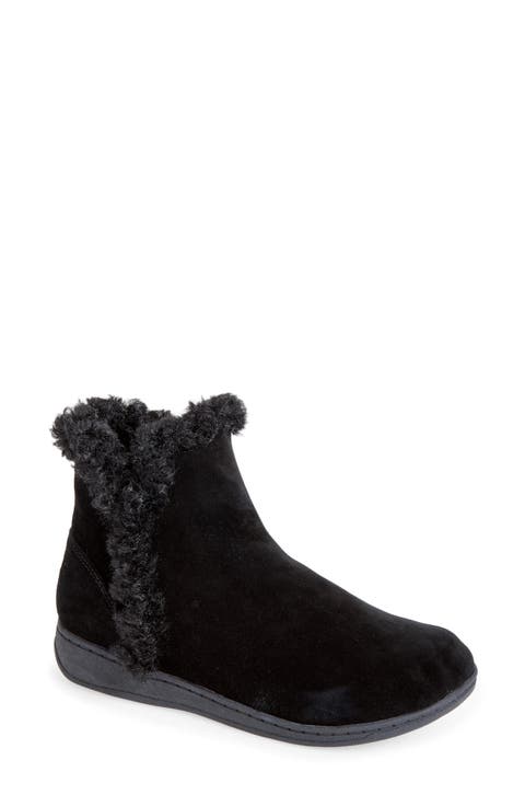 Unwind Leather Bootie