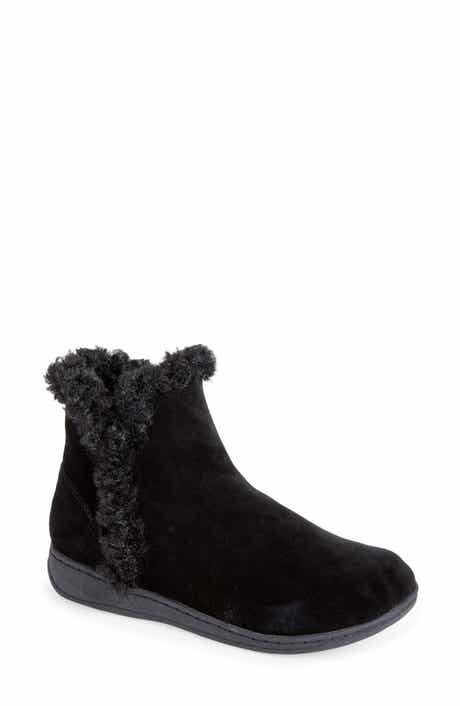Unwind Leather Bootie