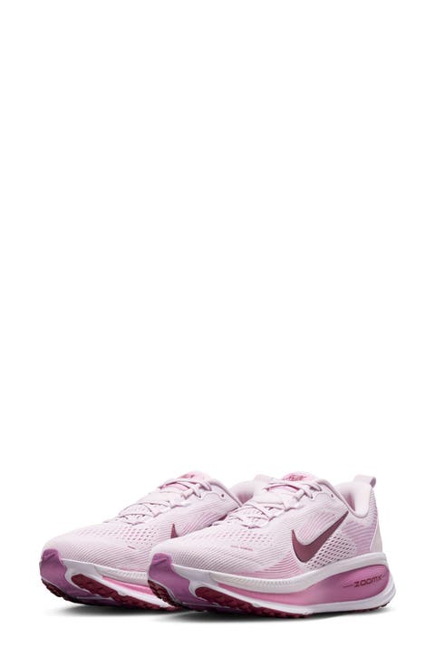 Vomero 18 Running Shoe (Women)