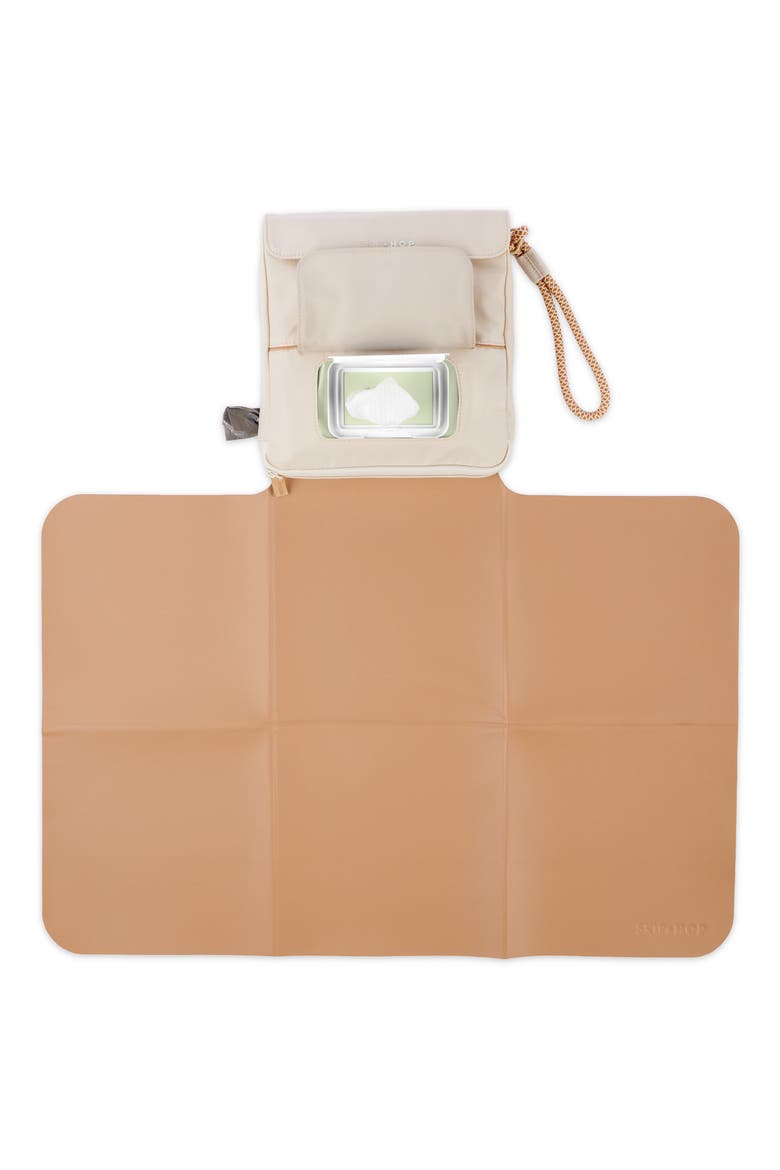Clean Slate Changing Station Diaper Bag, Alternate, color, BROWN
