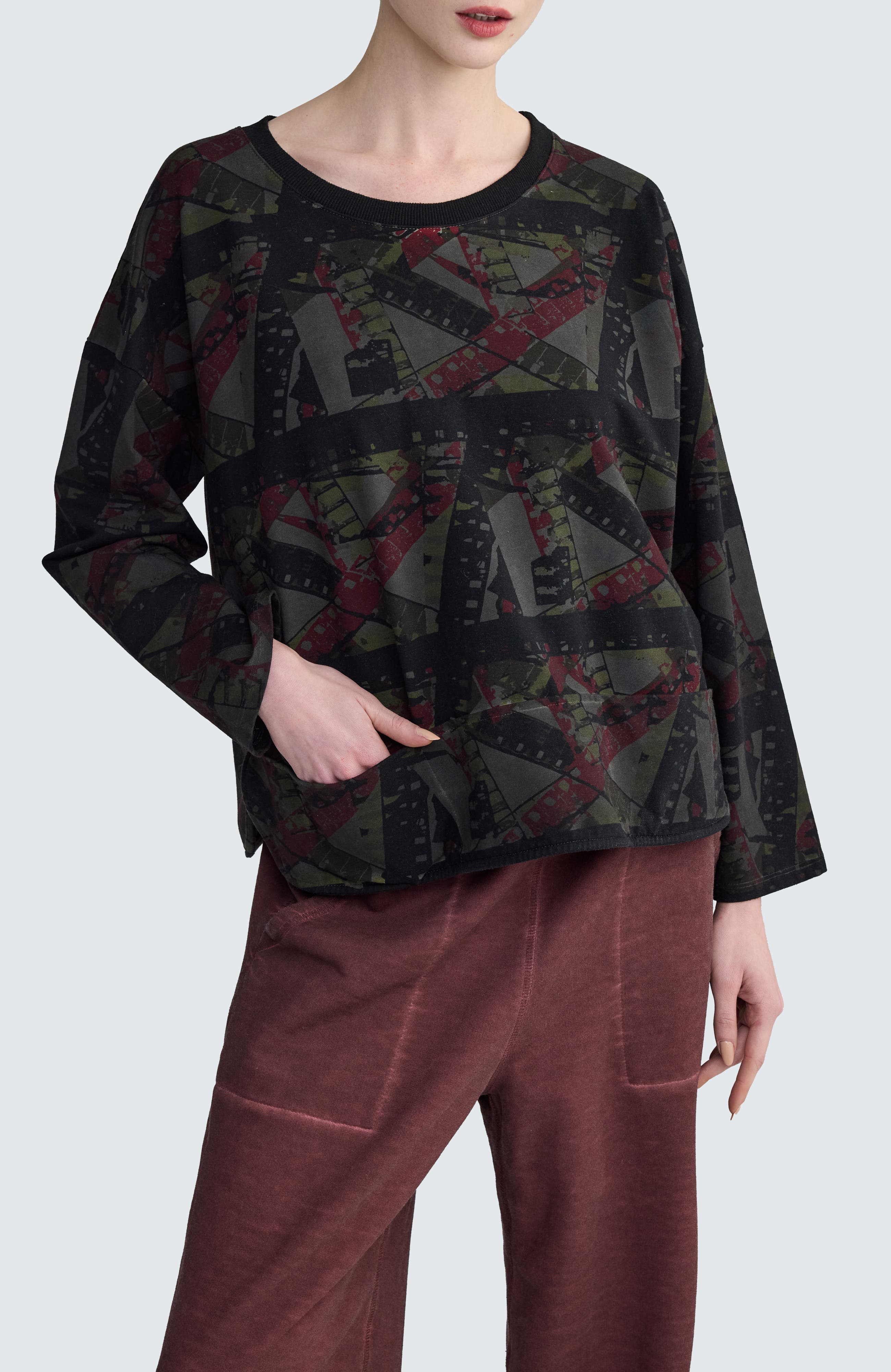Nebel Abstract Panel Pullover