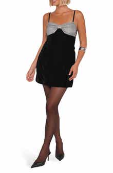 Petal & Pup Wendelyn Velvet Mini Cocktail Dress