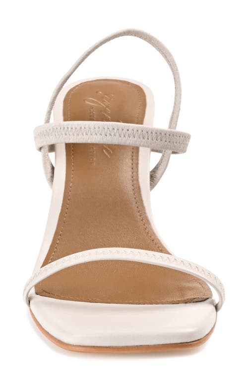 Journee Signature Lenonn Sandal In Off White