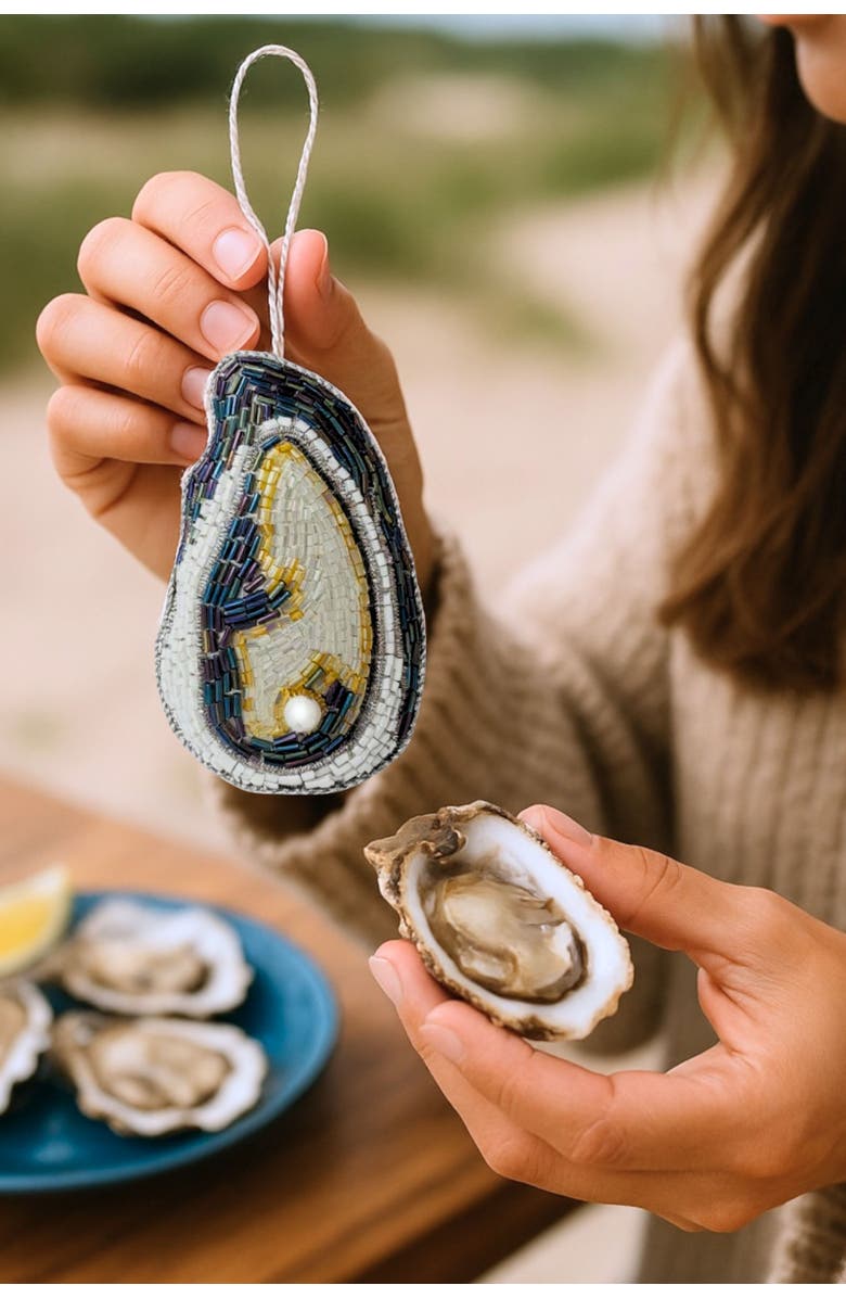 Pillowpia Oyster Ornament, Alternate, color, Oyster