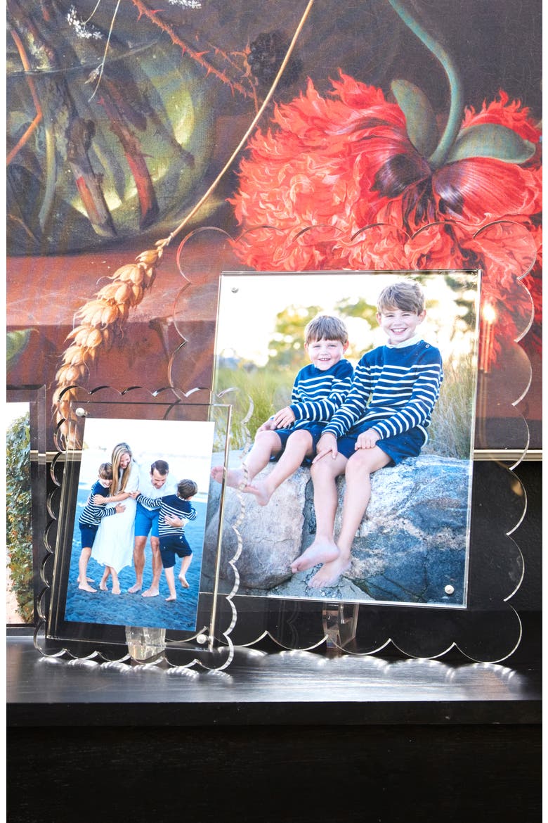 Scallop Picture Frame, Alternate, color, CLEAR