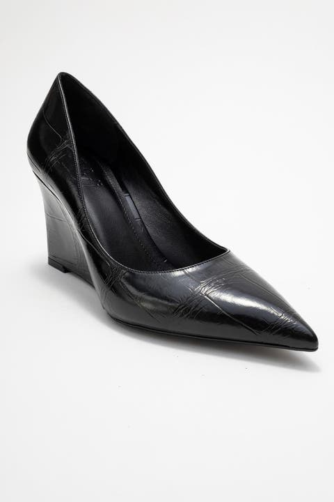 Puera Pointed Toe Wedge Pump