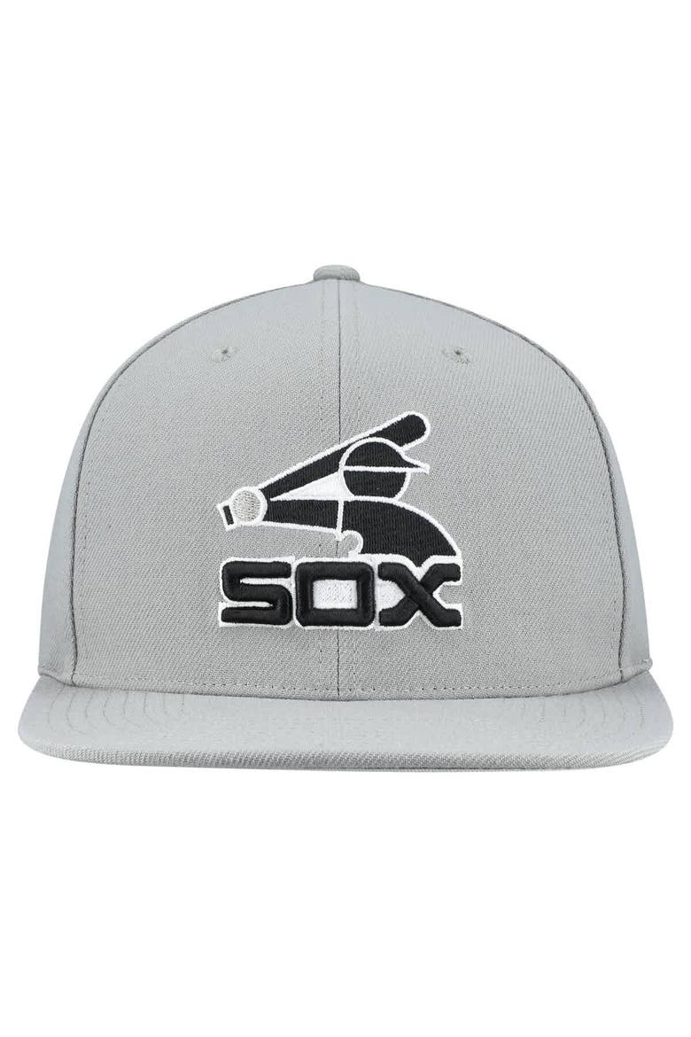 Men's Mitchell & Ness Gray Chicago White Sox Cooperstown Collection Basic Flip Snapback Hat, Alternate, color, Gray