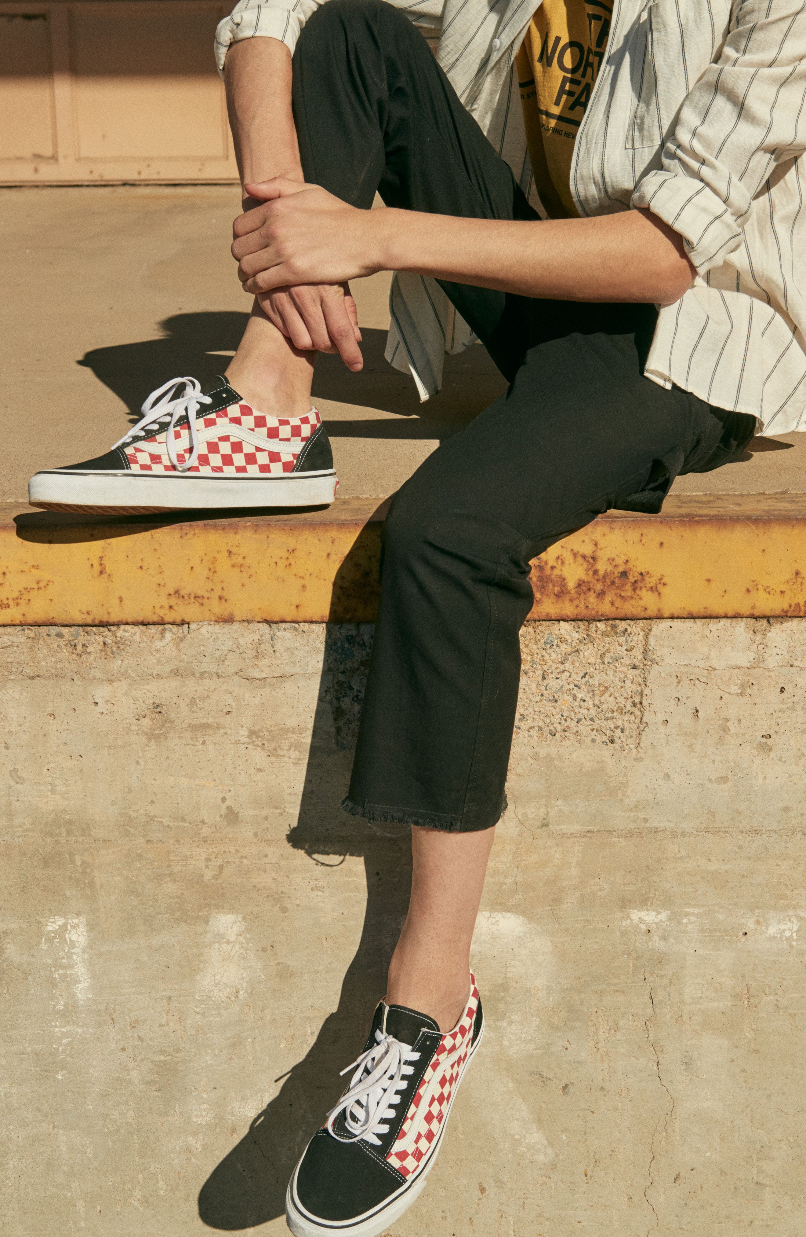 Vans Old Skool Sneaker, Alternate, color, 