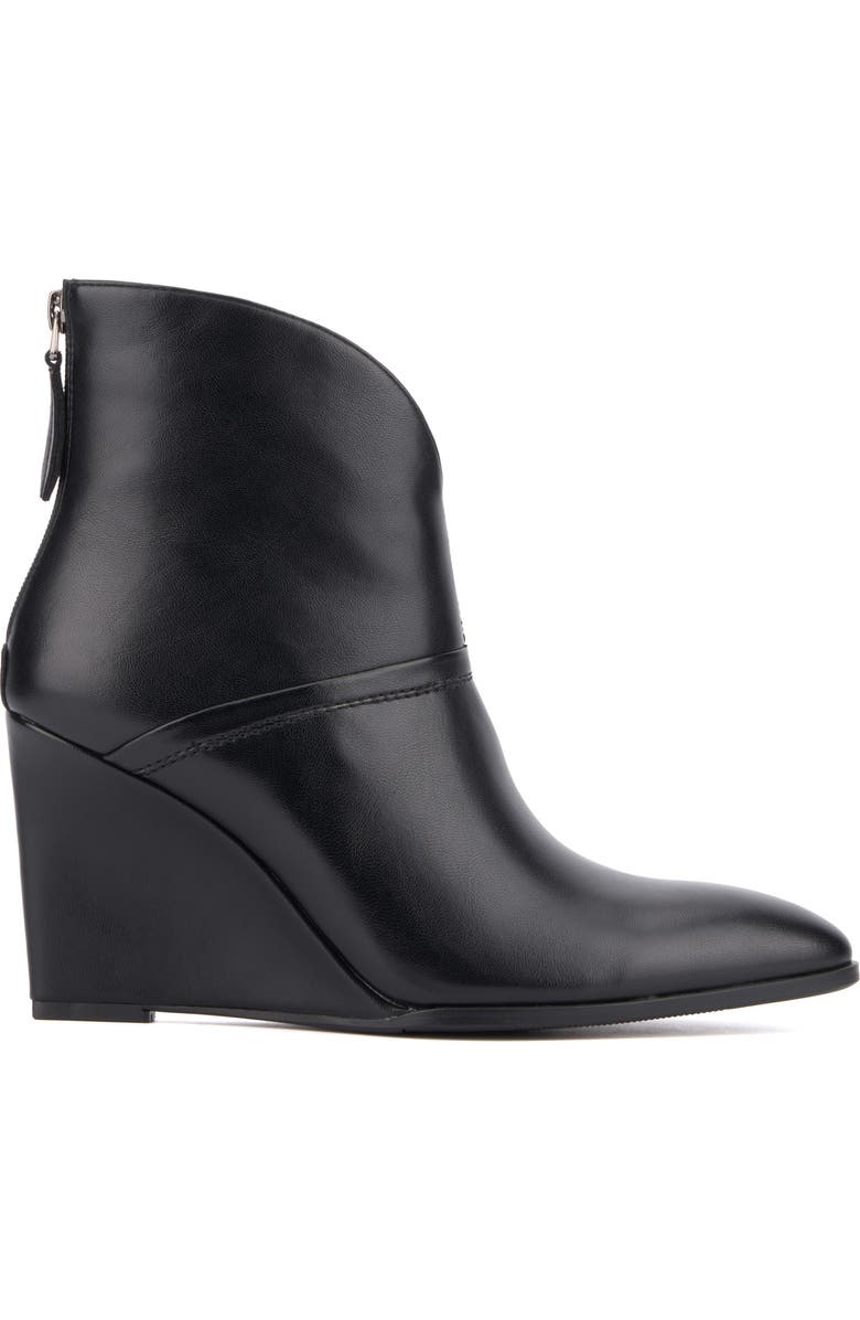 TORGEIS Notched Wedge Boot, Alternate, color, Black