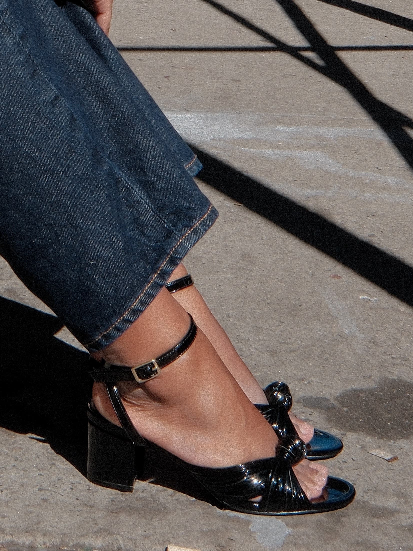Allegra James Layla Knot Sandal, Alternate, color, 
