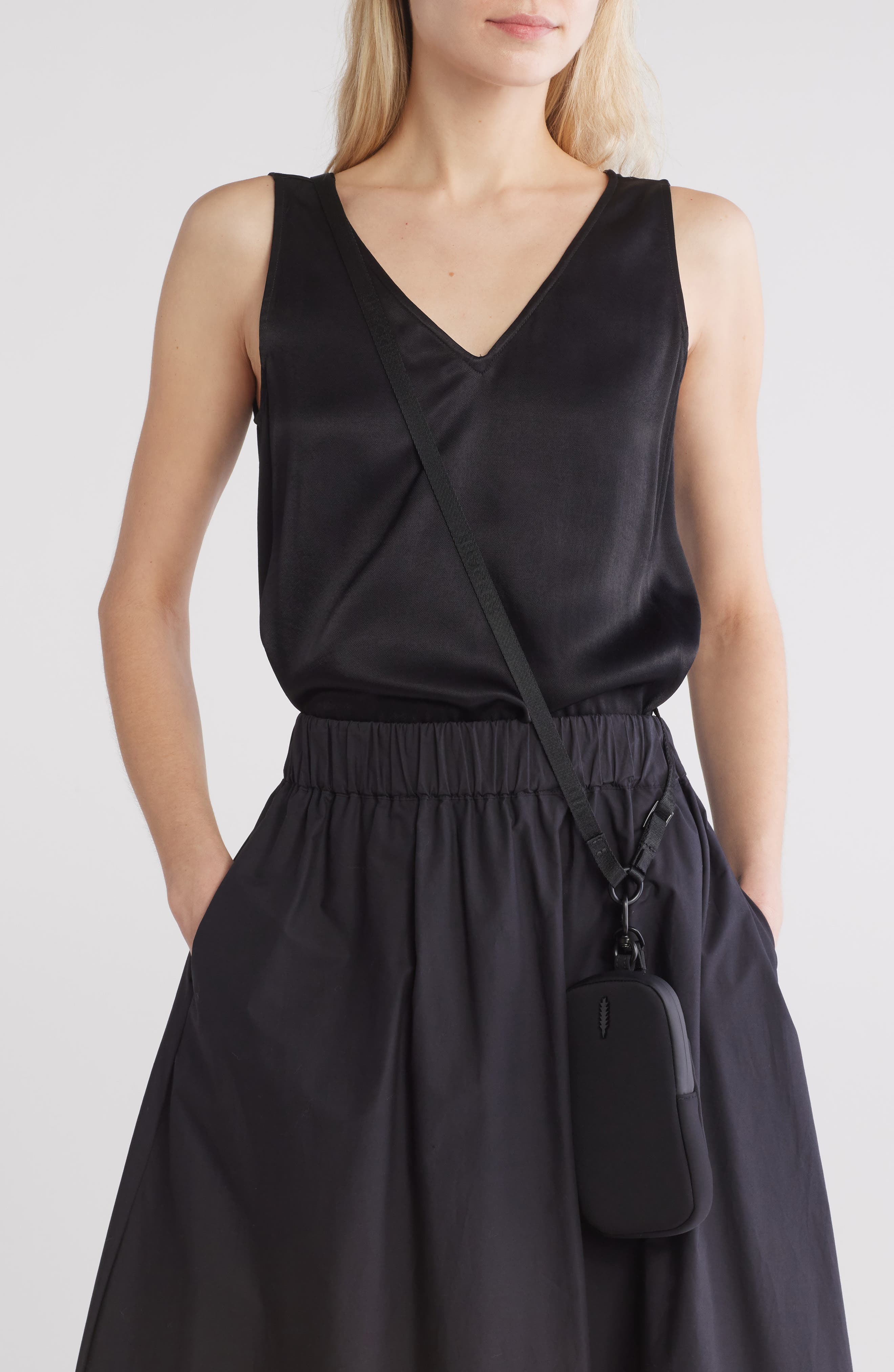 Thacker Jody Phone Crossbody Bag, Alternate, color, Black