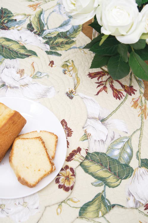 C & F Home C&f Home Garden Images Reversible Graphic Print Machine Washable Table Quilted Runner 14" X 51" In Multi