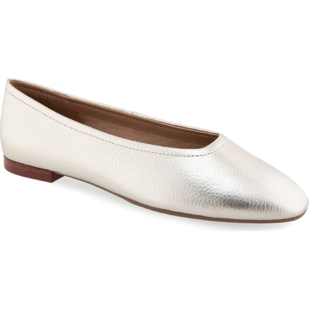 Aerosoles Amelie Ballet Flat in Soft Gold Leather  product
