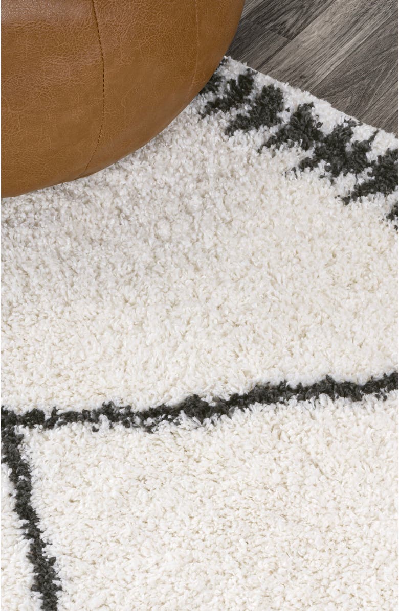 JONATHAN Y Calvia Moroccan Diamond Shag Area Rug, Alternate, color, White/Gray