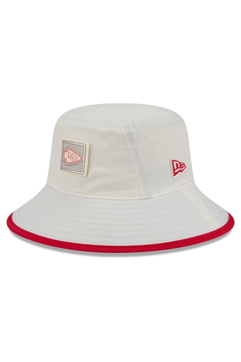Men's New Era  Cream Kansas City Chiefs 2026 NFL Training Camp Sport Bucket Hat, Main, color, Cream