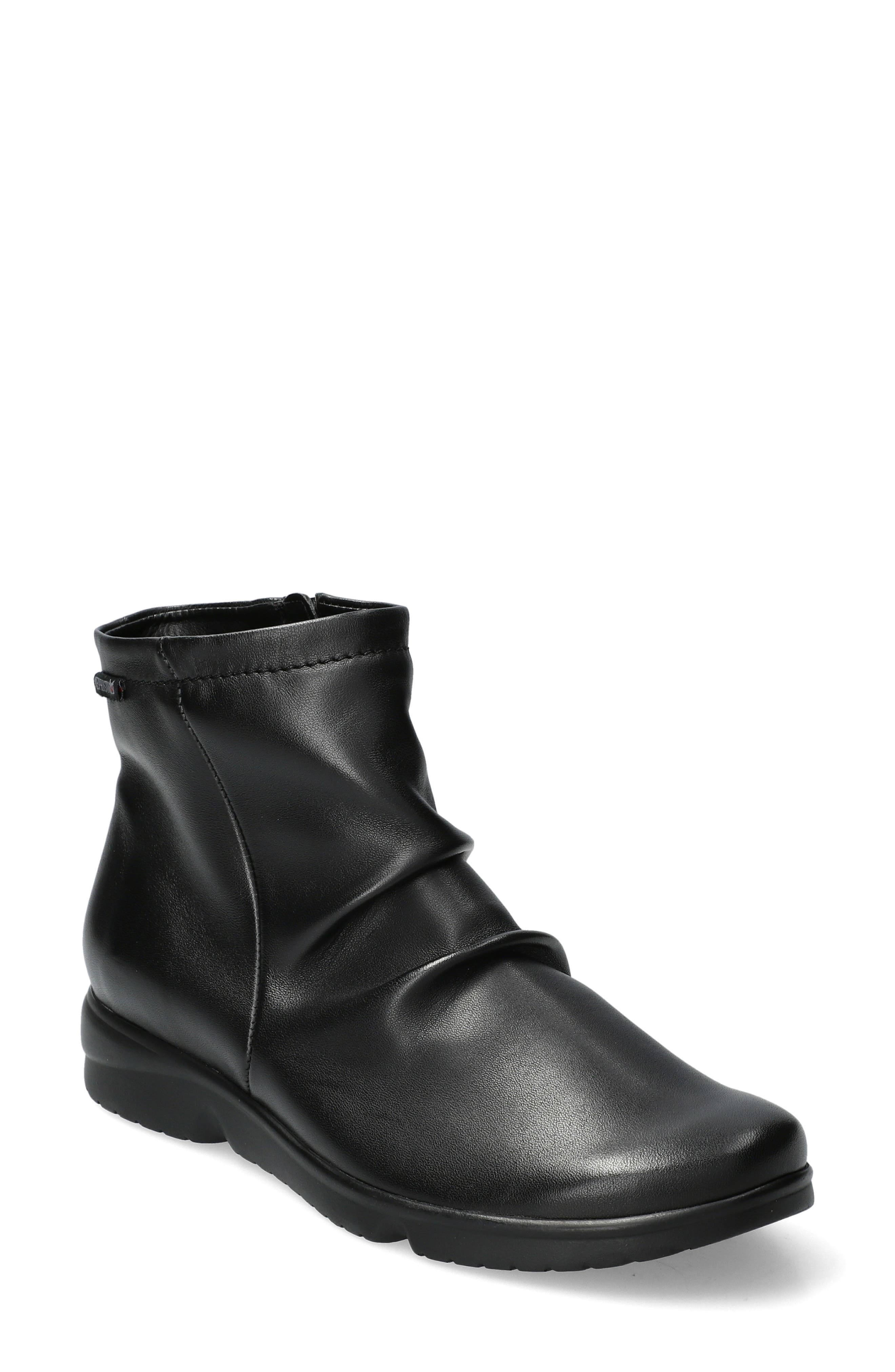 BLACK 38800