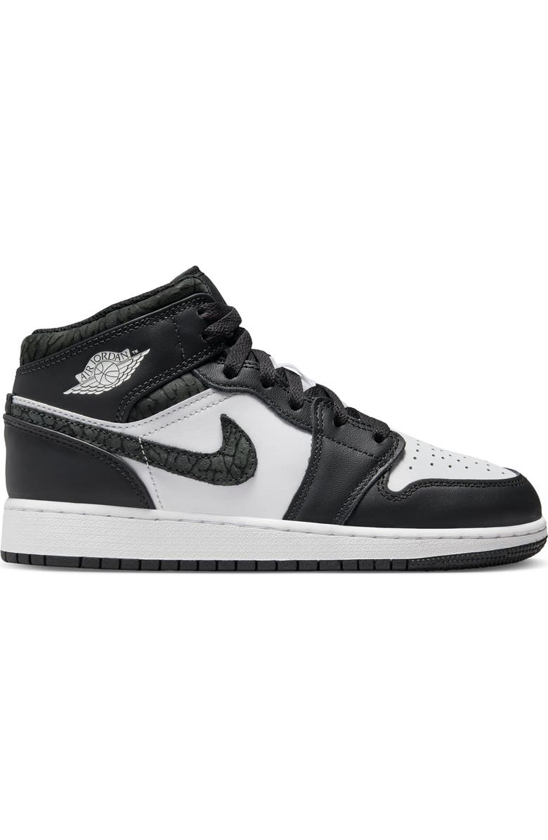 Jordan Nike Jordan Air Jordan 1 Mid SE Basketball Shoe, Alternate, color,