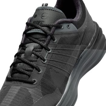 Lunar Roam Sneaker