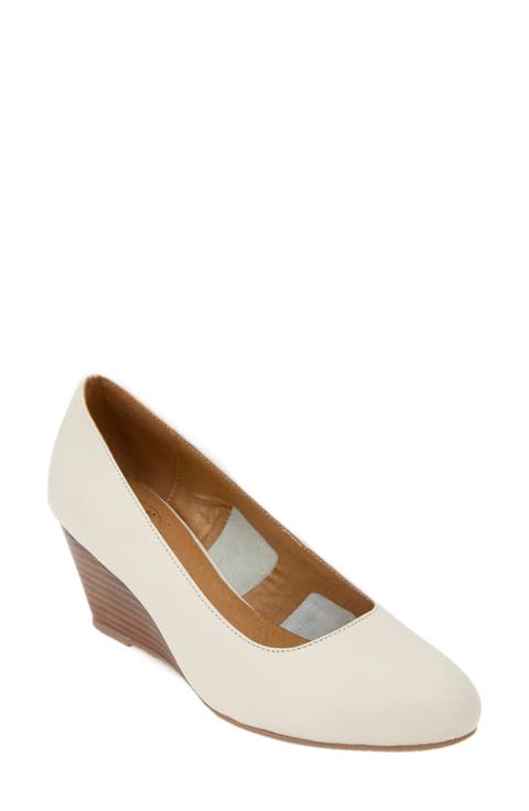 Khloe Featherweight Wedge Pump (Women)