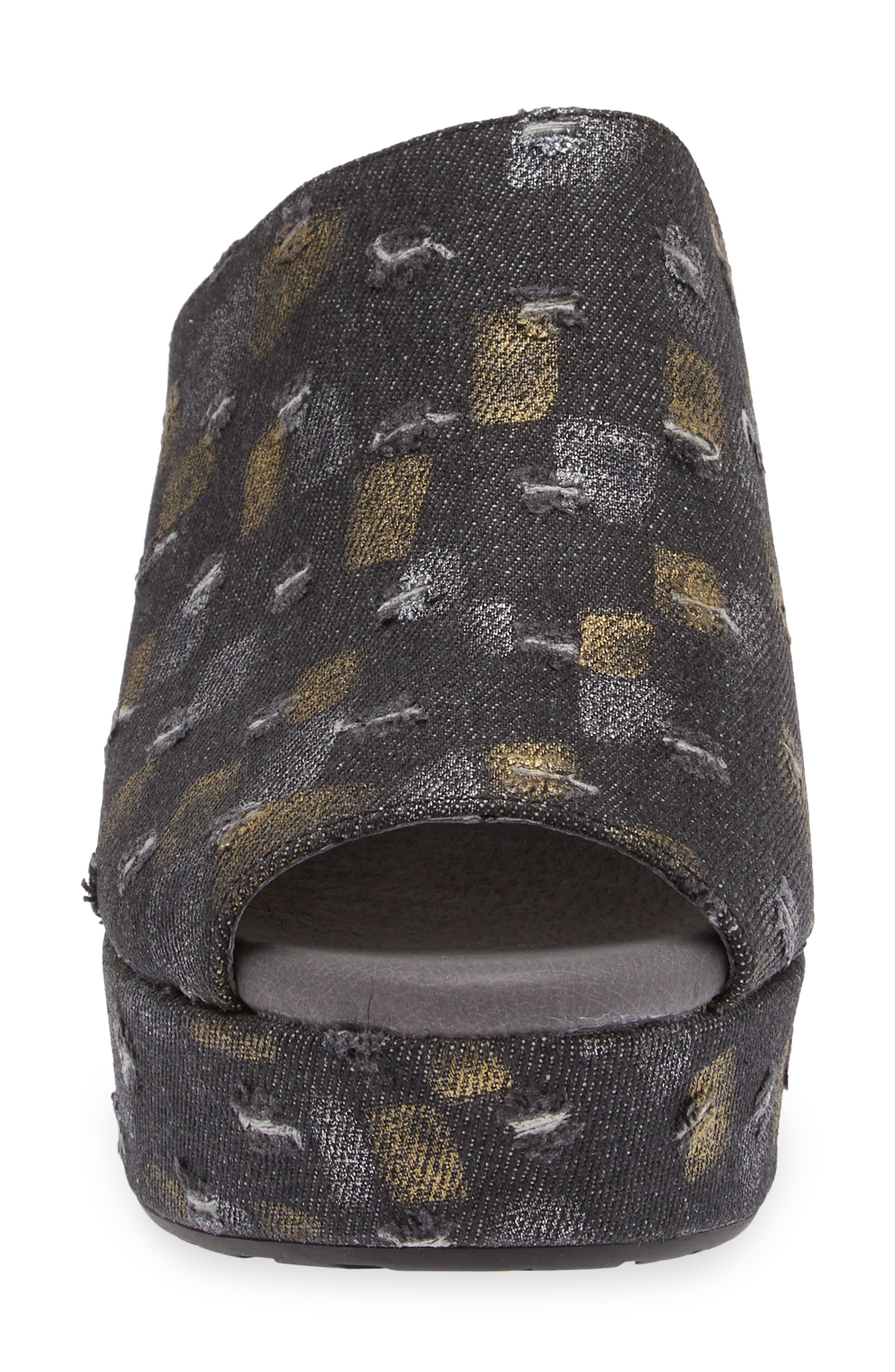 Chocolat Blu Gordie Platform Slide Sandal, Alternate, color, Black Wash