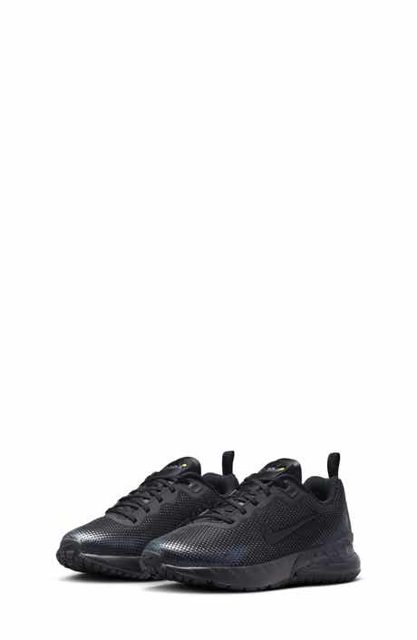 Kids' Air Max Phoenix Sneaker