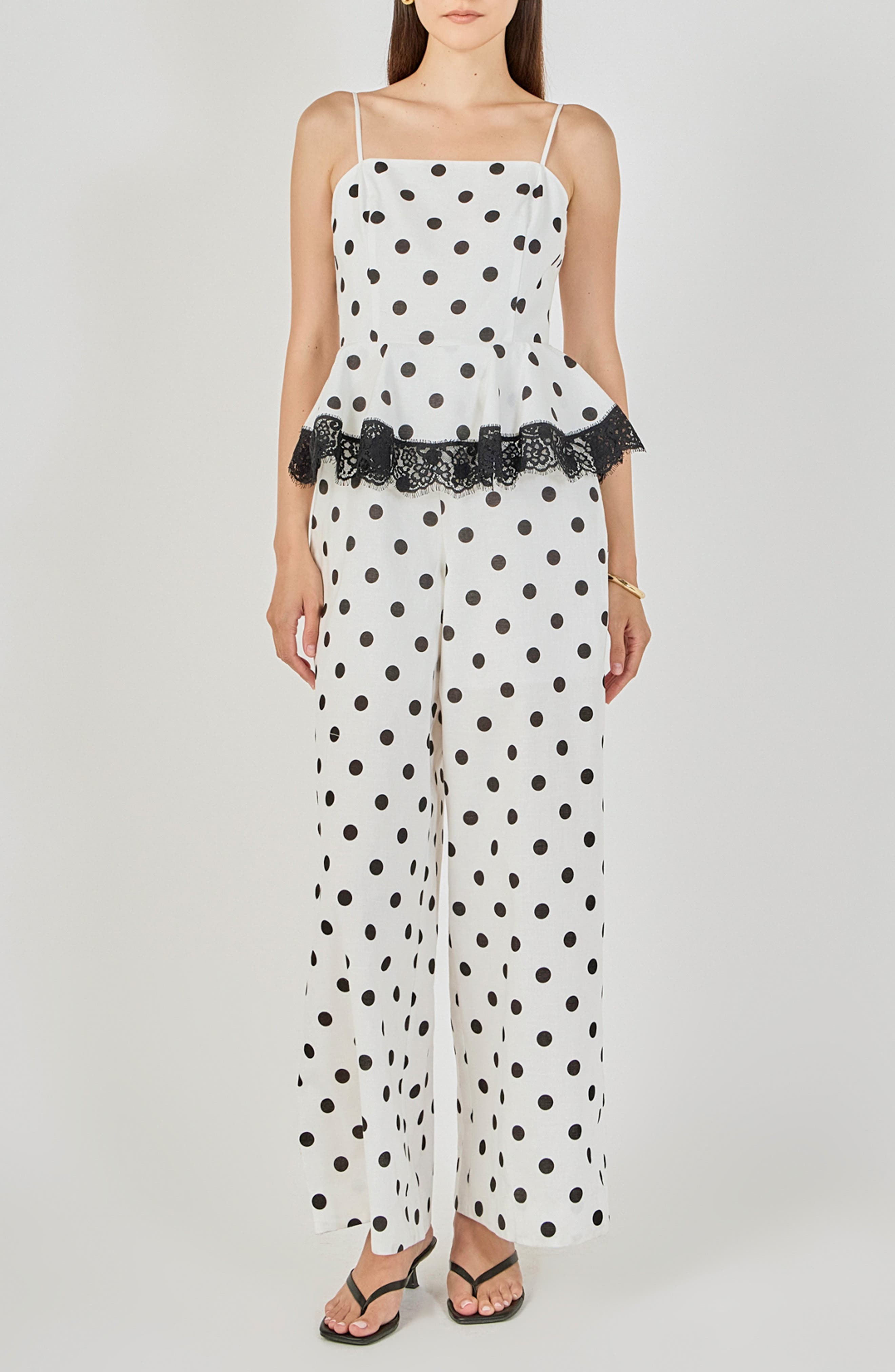 selected WHITE/ BLACK