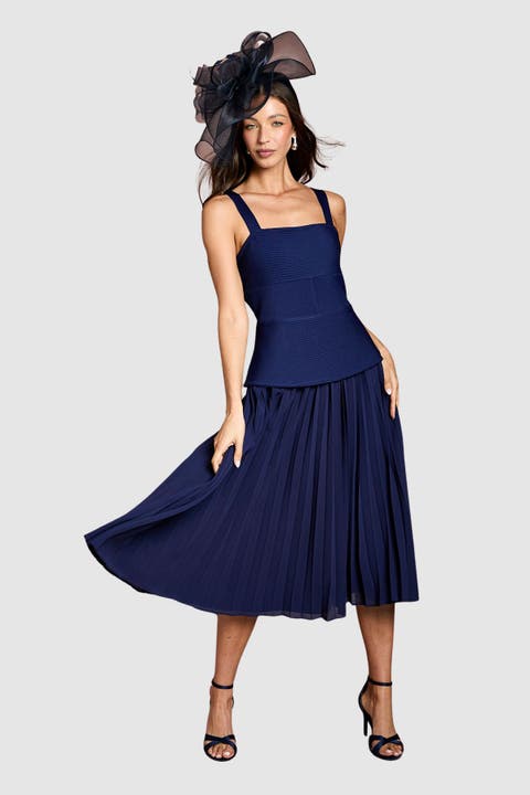 Bandage Square Neck Pleated Midi Dress
